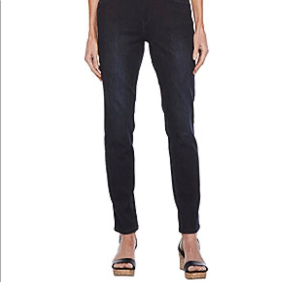 Liz Claiborne Denim - Liz Claiborne Classic Skinny Fit Jeans